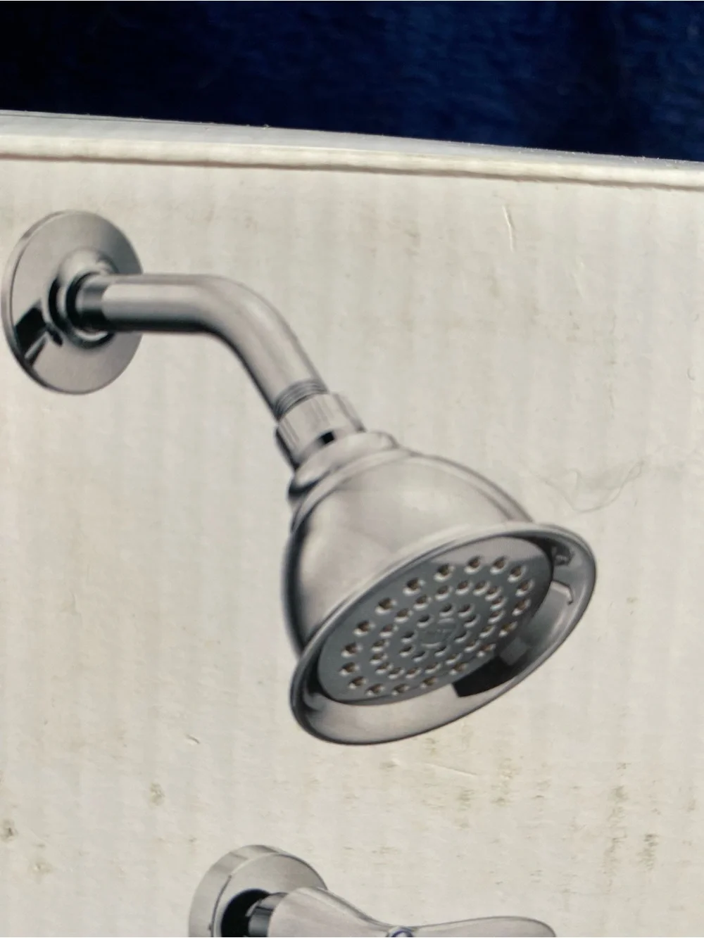 Moen round showerhead